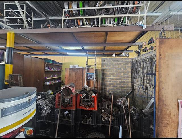 581M² BUSINESS FOR SALE IN VANDERBIJLPARK CE